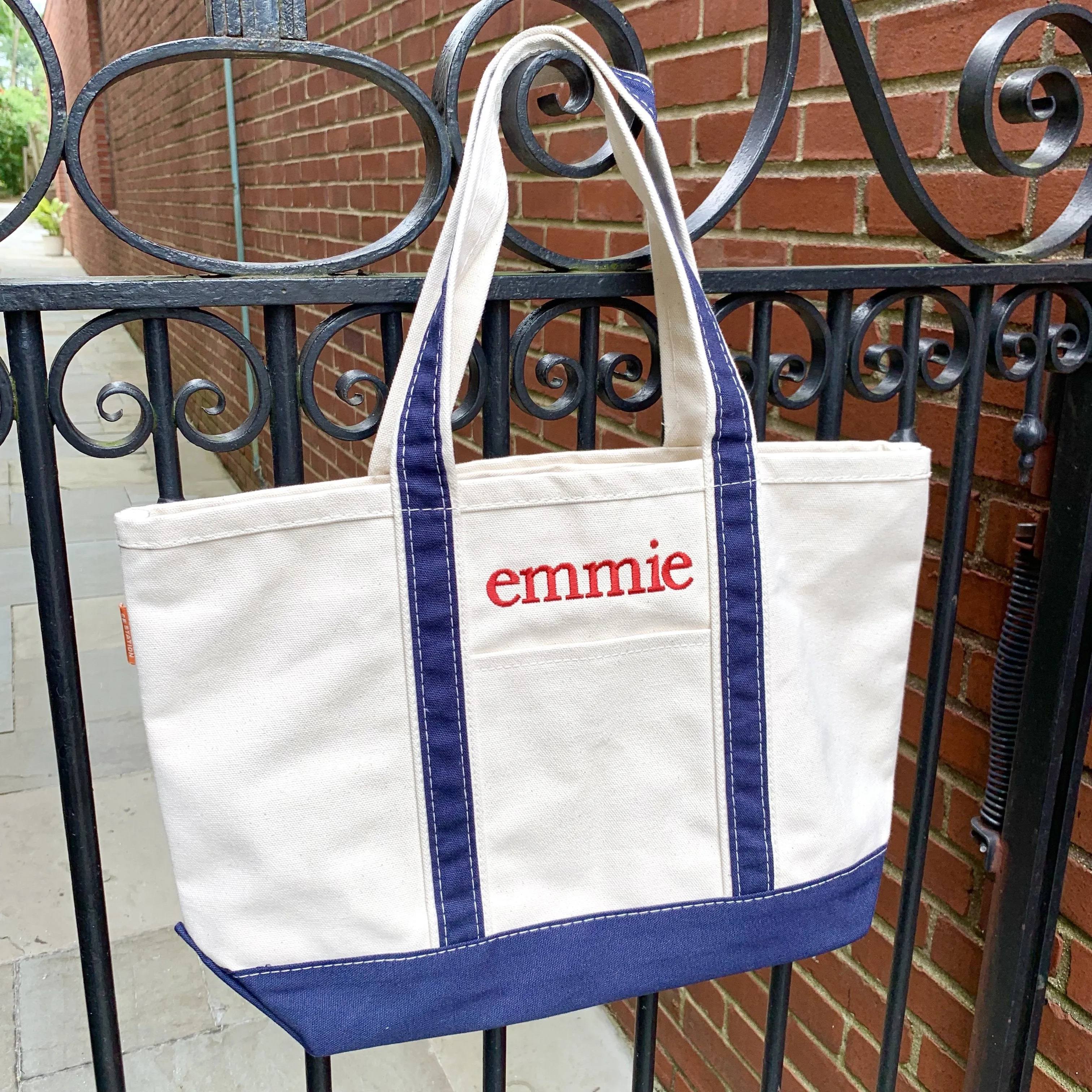 Classic Tote - Medium